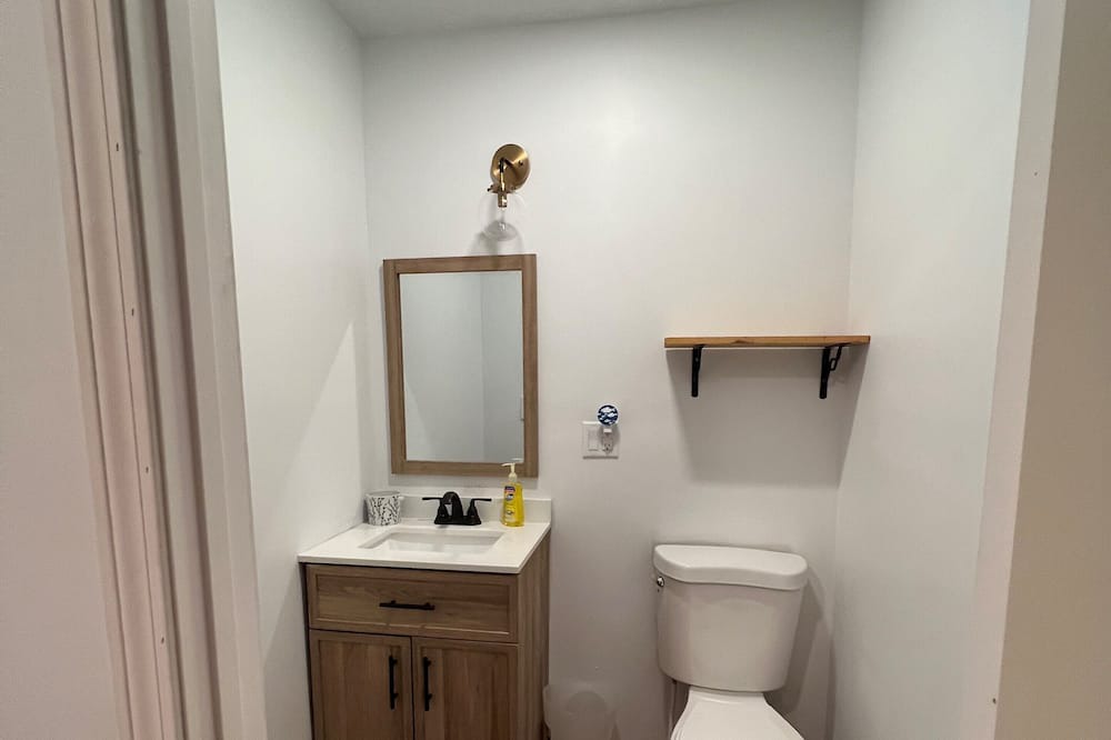 Photo of Bathroom in Glover