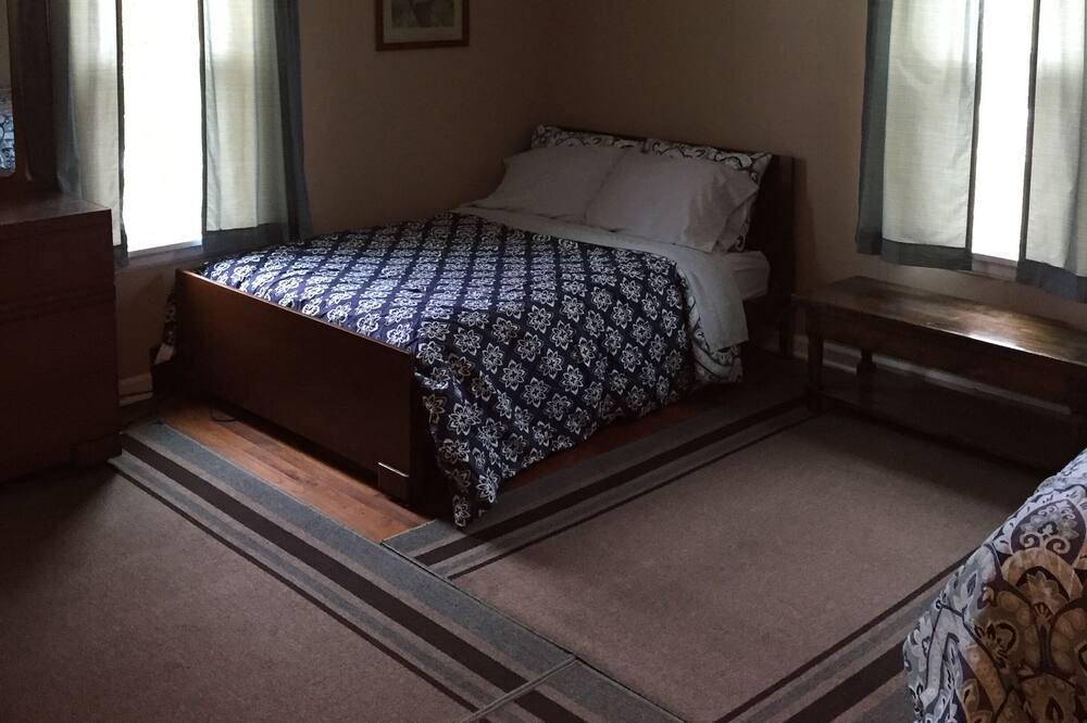 Photo of Bedroom in South Rutland