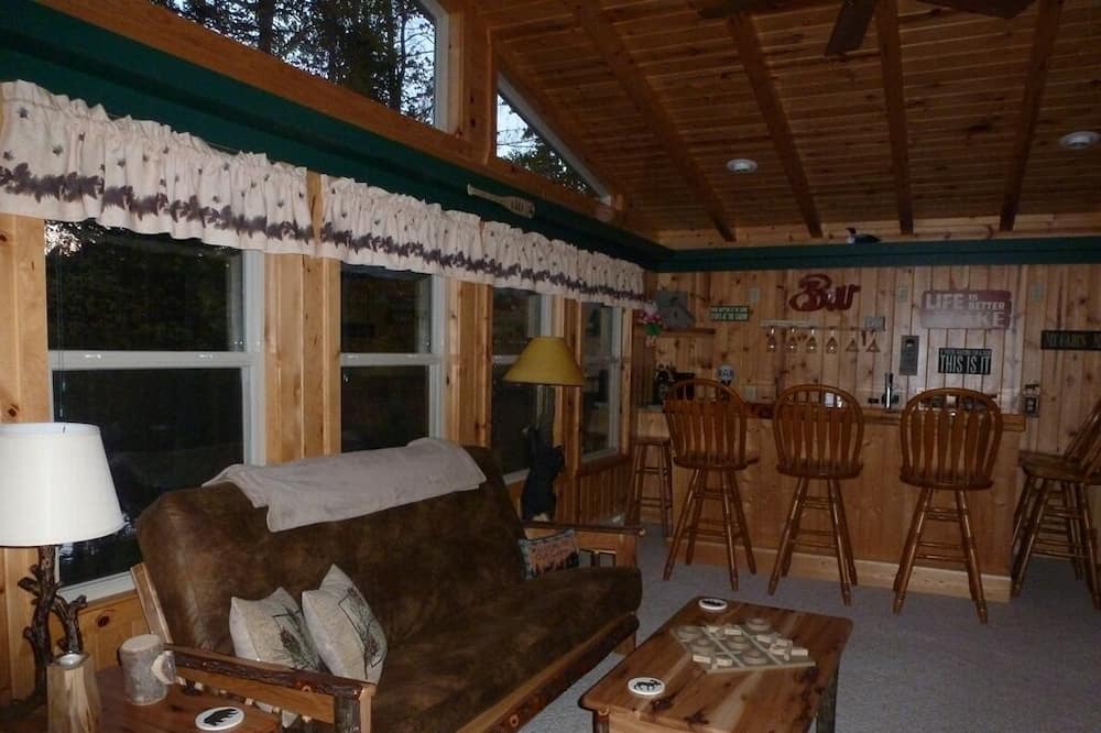 Photo of Bedroom in Melrude