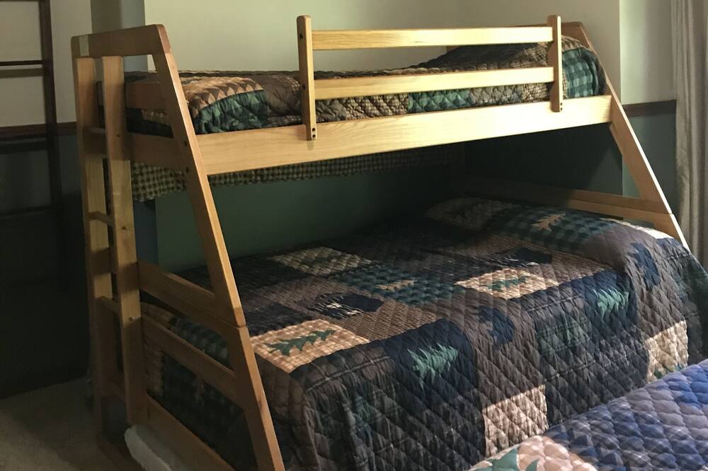 Photo of Bedroom in Minong