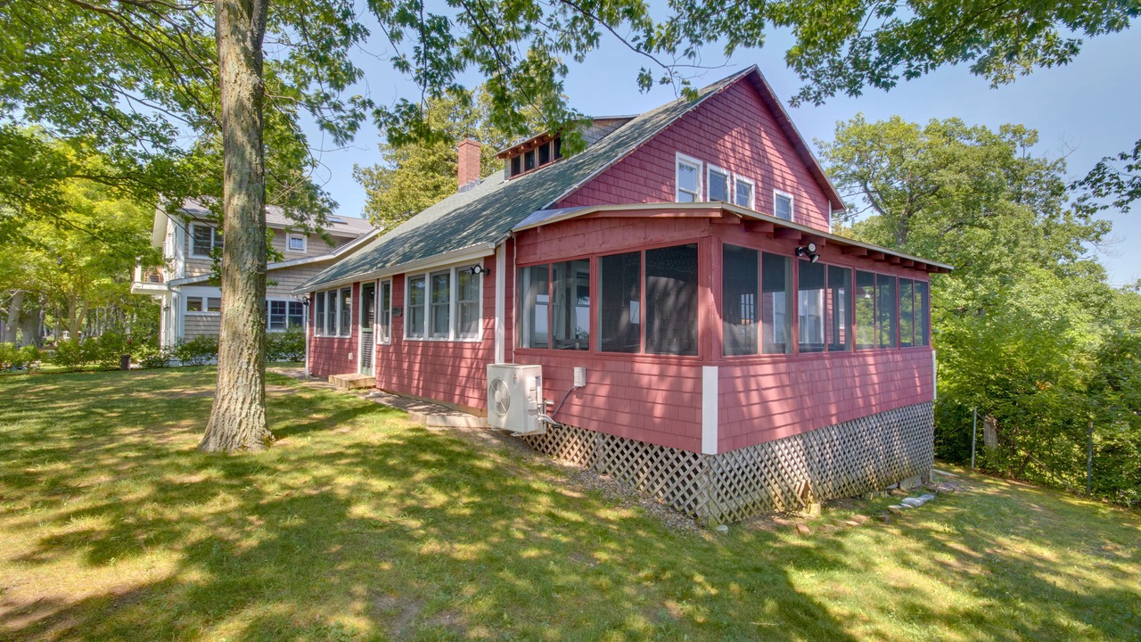 Photo of Outdoor in Malletts Bay