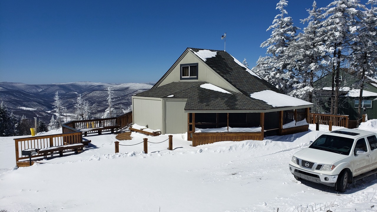 Photo of Outdoor in Snowshoe