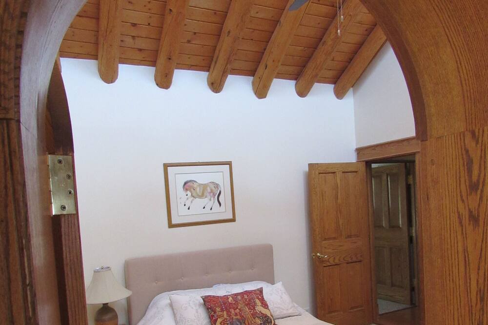 Photo of Bedroom in Canoncito