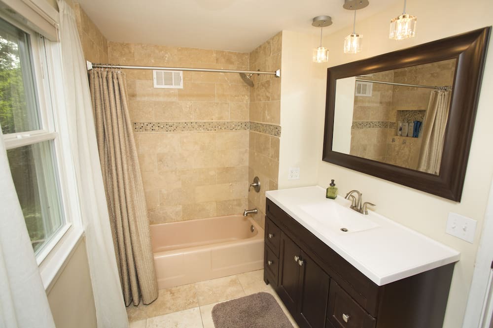 Photo of Bathroom in Inver Grove Heights