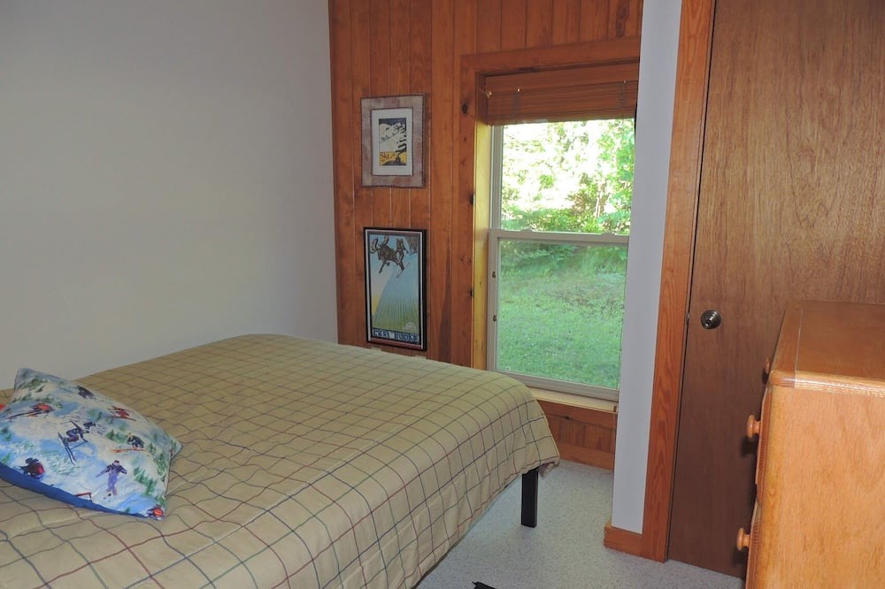 Photo of Bedroom in Grand Marais