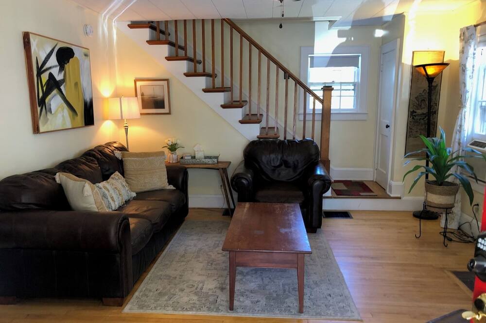 Photo of Livingroom in South End