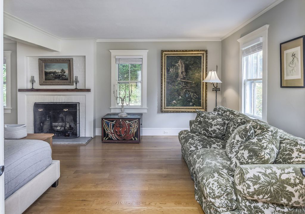 Photo of Livingroom in Redding Ridge