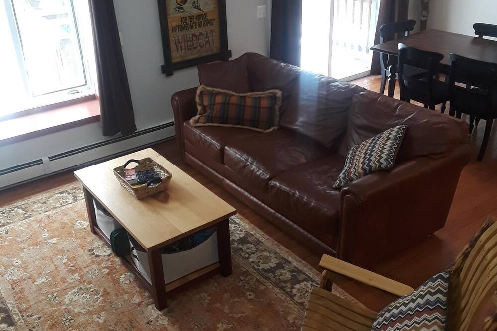Photo of Livingroom in Bartlett