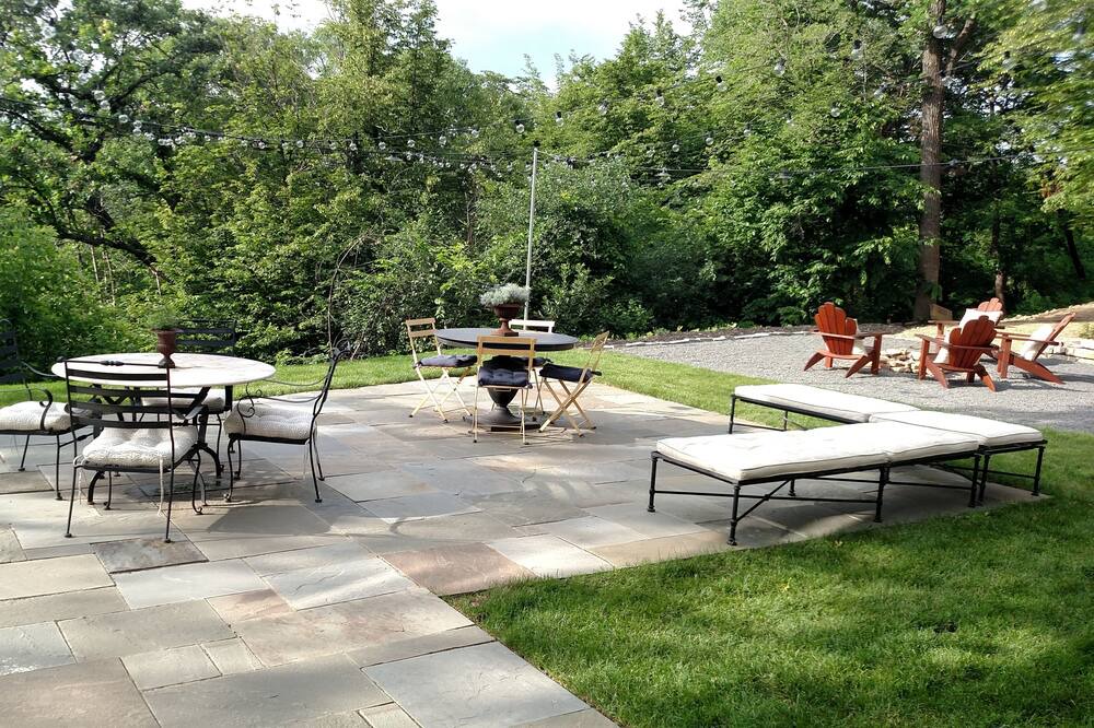 Photo of Patio Balcony in Hudson
