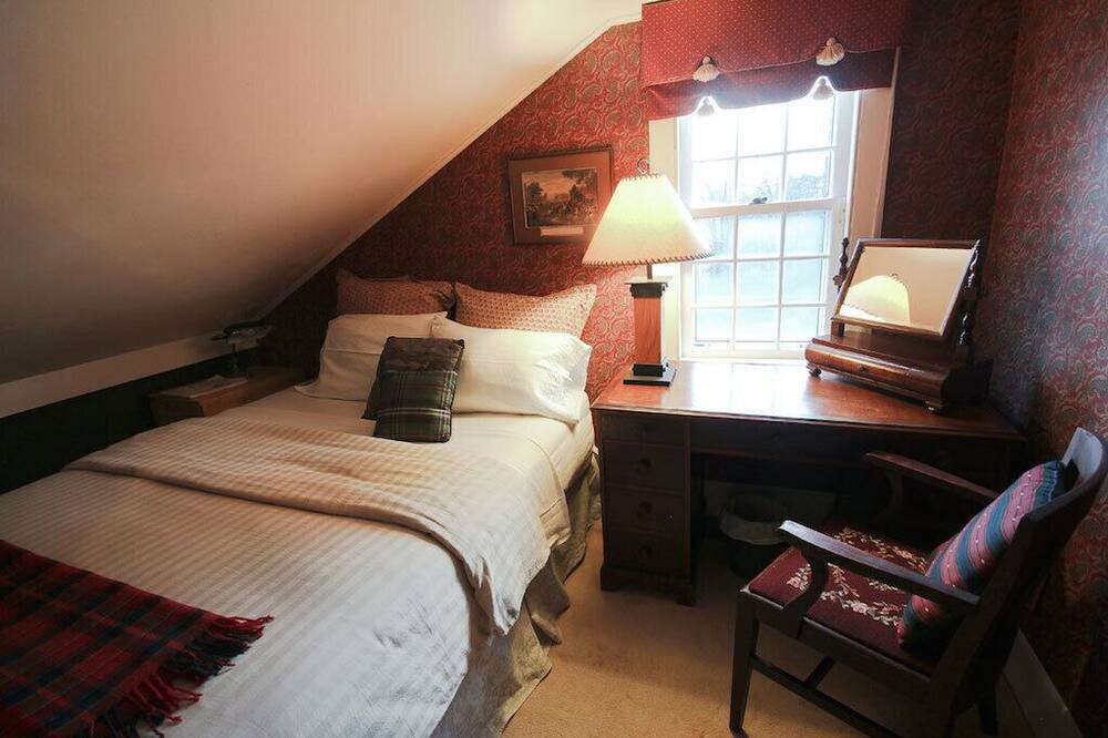 Photo of Bedroom in Whippleville