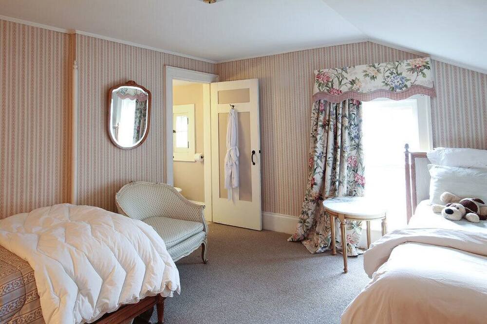 Photo of Bedroom in Whippleville