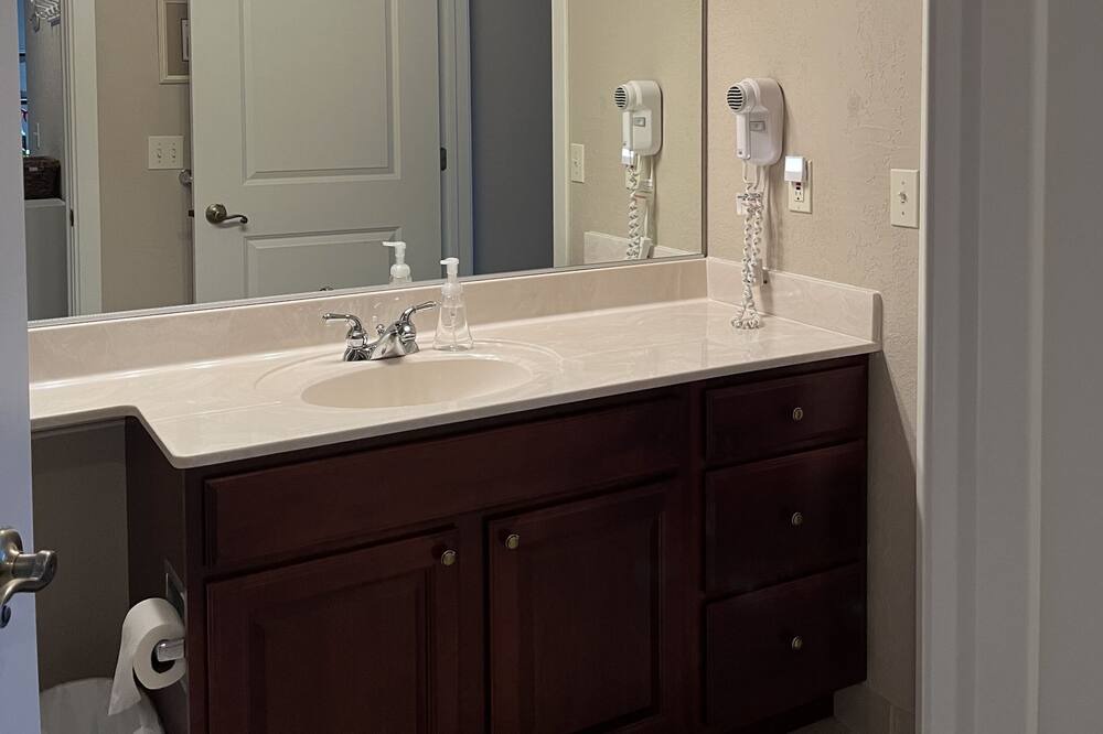 Photo of Bathroom in Birchwood
