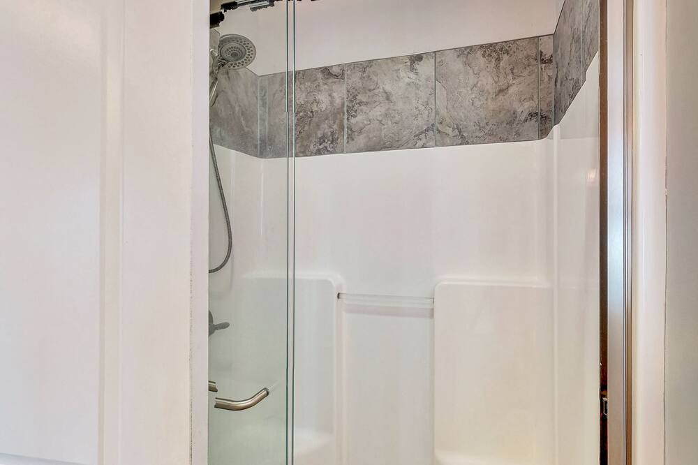 Photo of Bathroom in Melrose