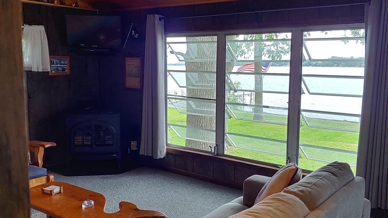 Photo of Livingroom in South Hero