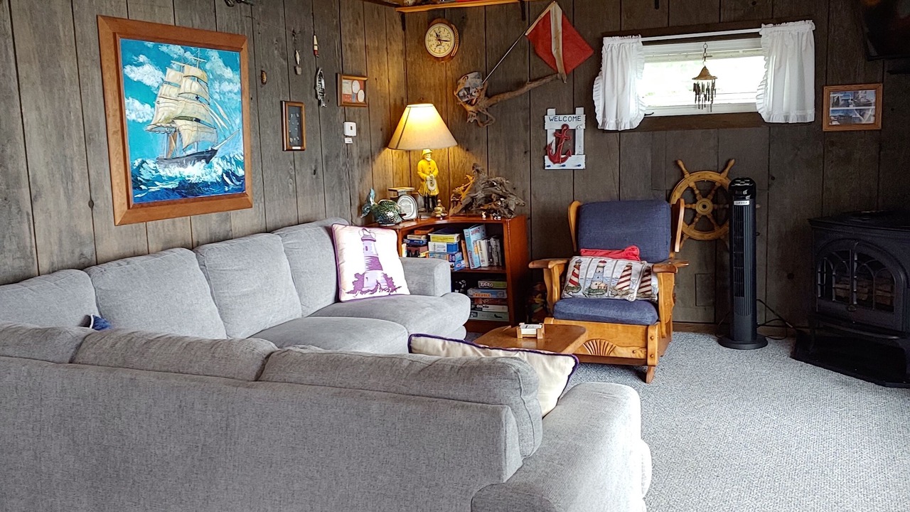 Photo of Livingroom in South Hero