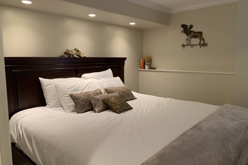 Photo of Bedroom in Stowe Area
