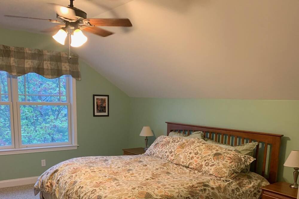 Photo of Bedroom in Mount Sunapee
