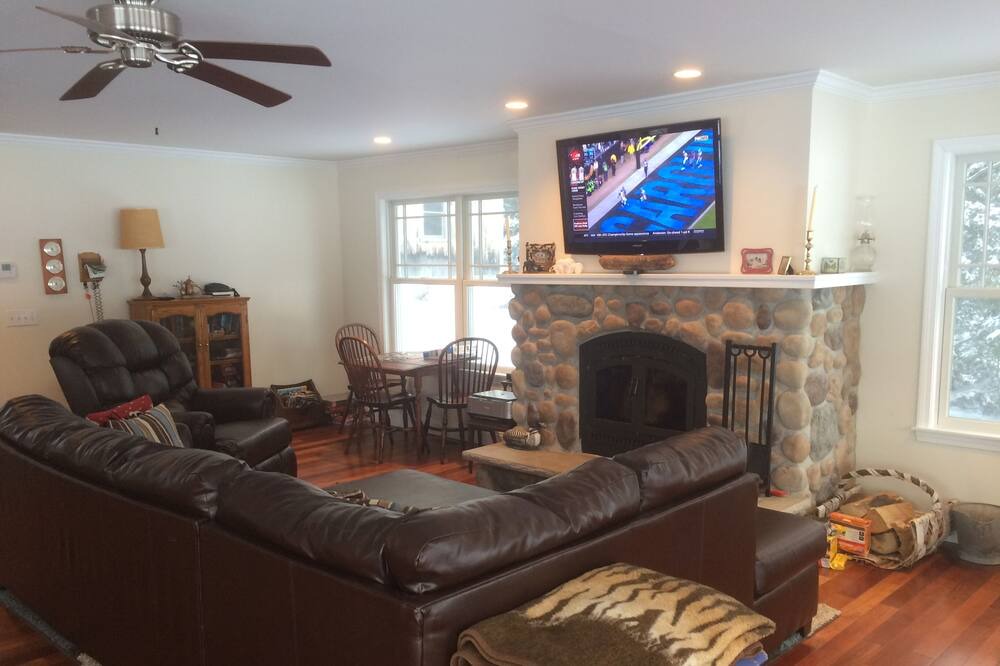 Photo of Livingroom in Mount Sunapee
