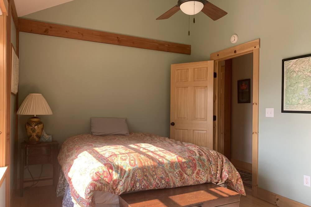 Photo of Bedroom in East Burke