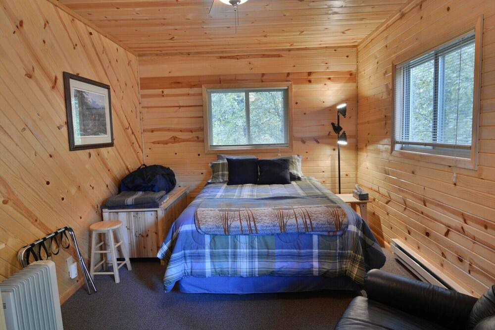 Photo of Bedroom in Solon Springs