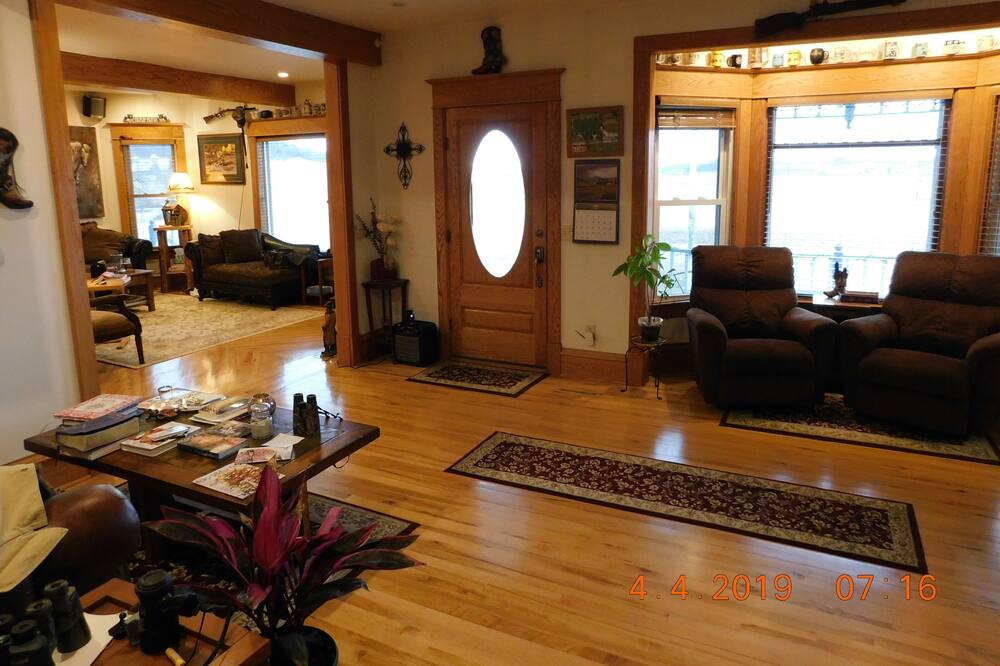 Photo of Livingroom in Reedsburg