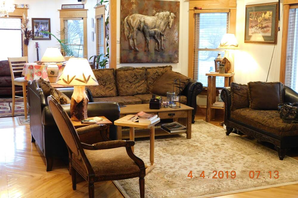 Photo of Livingroom in Reedsburg