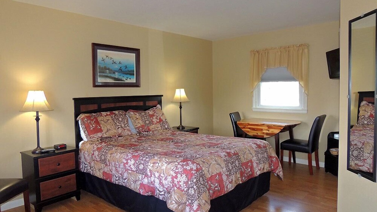Photo of Bedroom in Frontenac