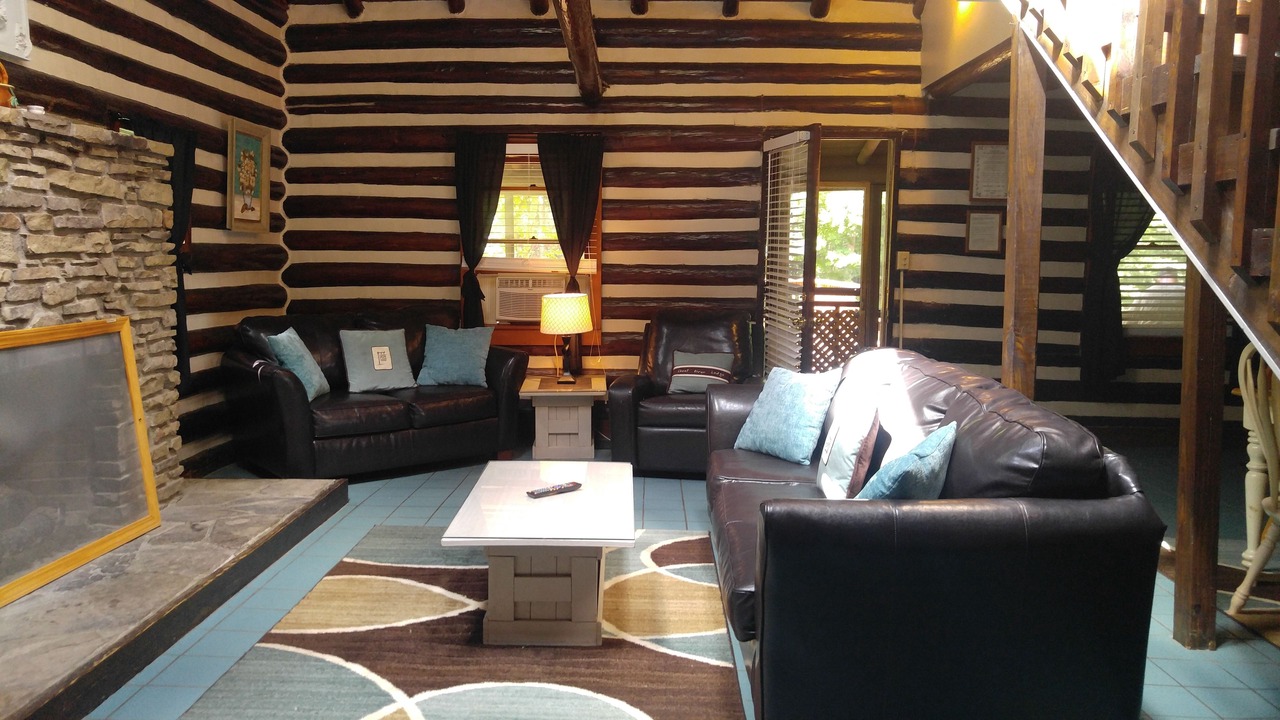 Photo of Livingroom in Elkins