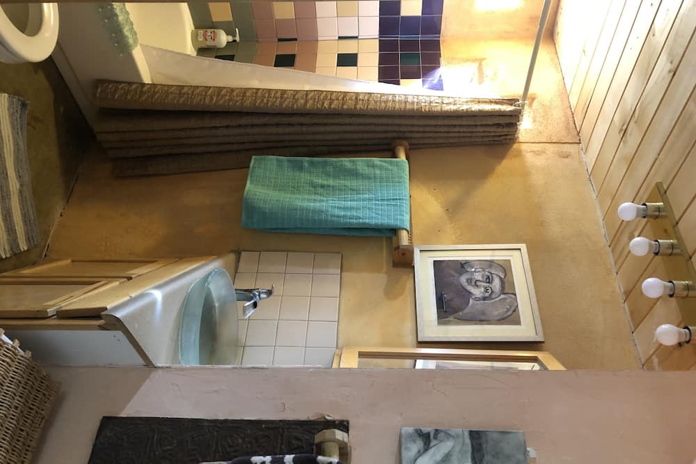 Photo of Bathroom in Bernalillo
