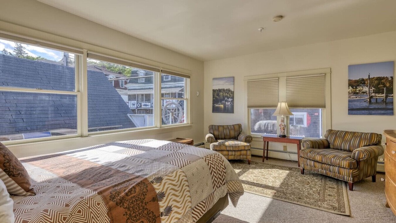 Photo of Bedroom in Stonington