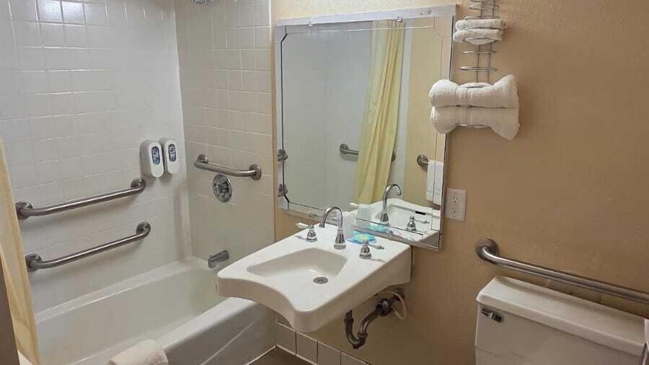 Photo of Bathroom in Osseo
