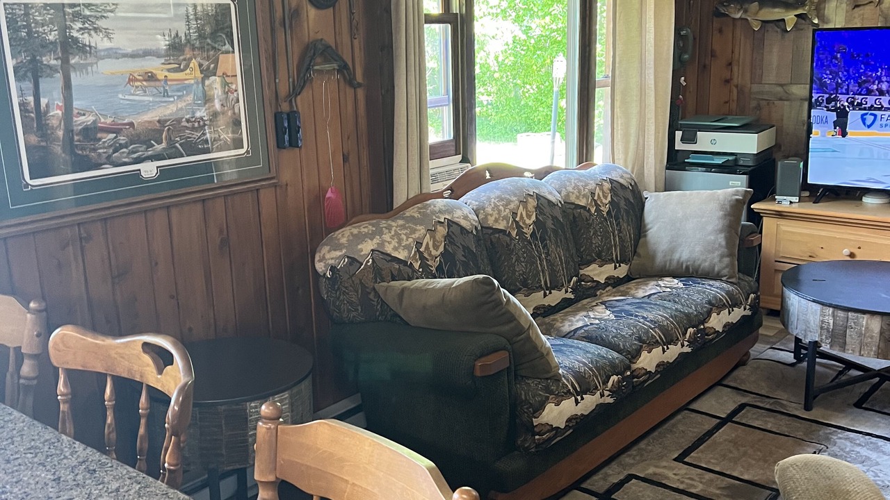 Photo of Livingroom in Deer River
