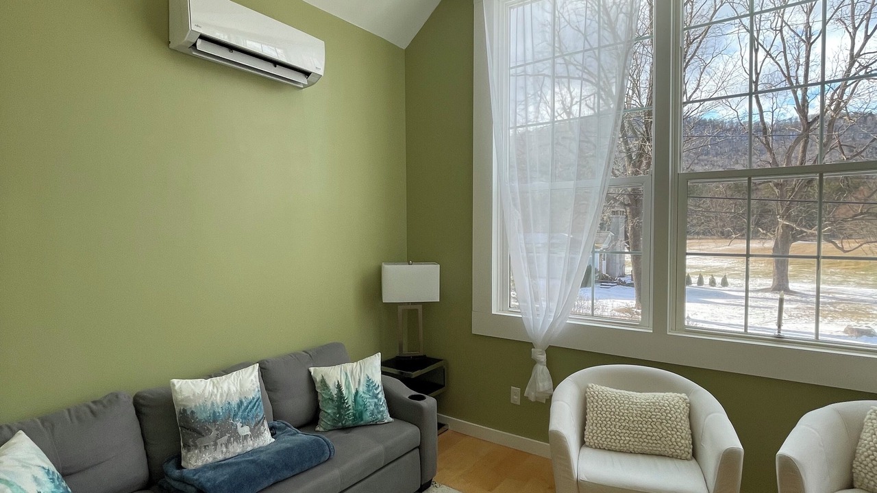Photo of Livingroom in Charlemont