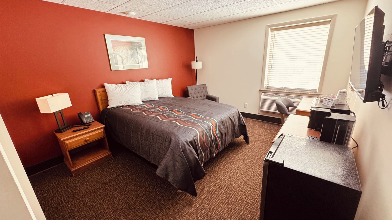 Photo of Bedroom in Hibbing