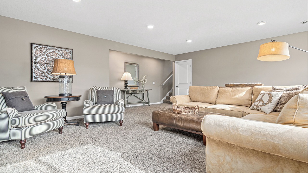 Photo of Livingroom in Woodbury