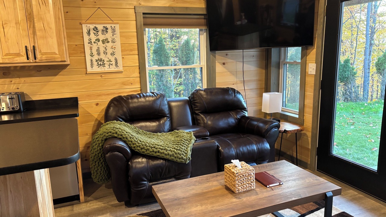 Photo of Livingroom in East Burke