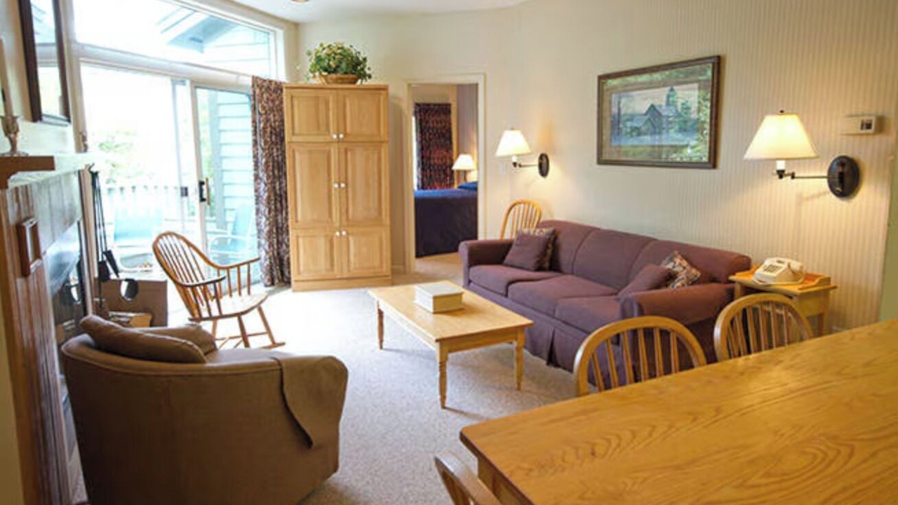 Photo of Livingroom in Jeffersonville