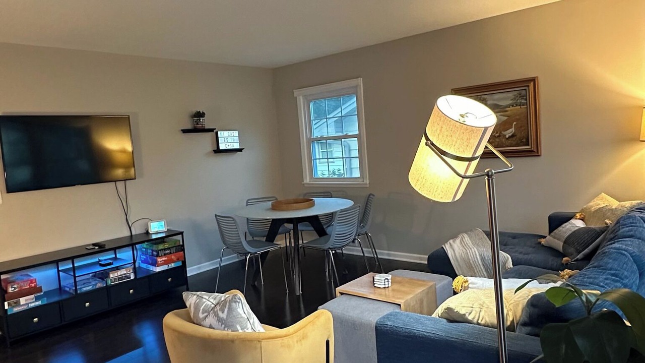 Photo of Livingroom in Columbia Heights