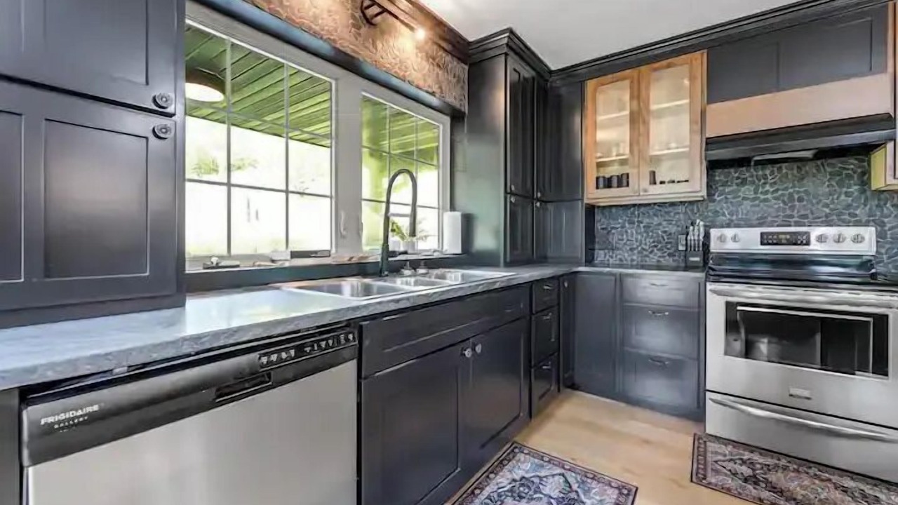 Photo of Kitchen in Kickapoo