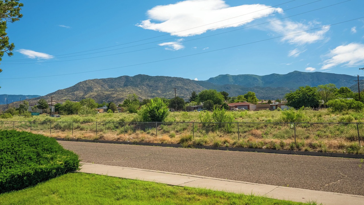 Photo of Outdoor in Northeast Heights