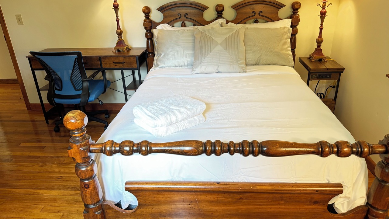 Photo of Bedroom in Amherst Center