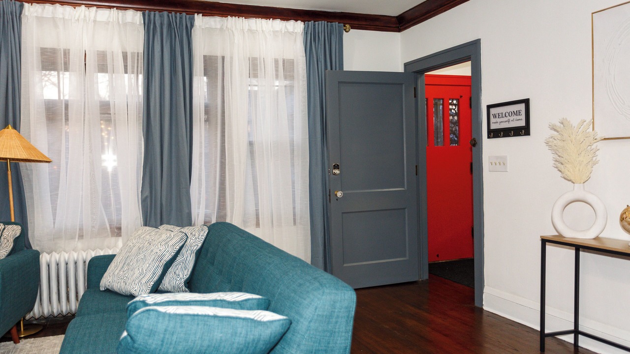 Photo of Livingroom in Powderhorn
