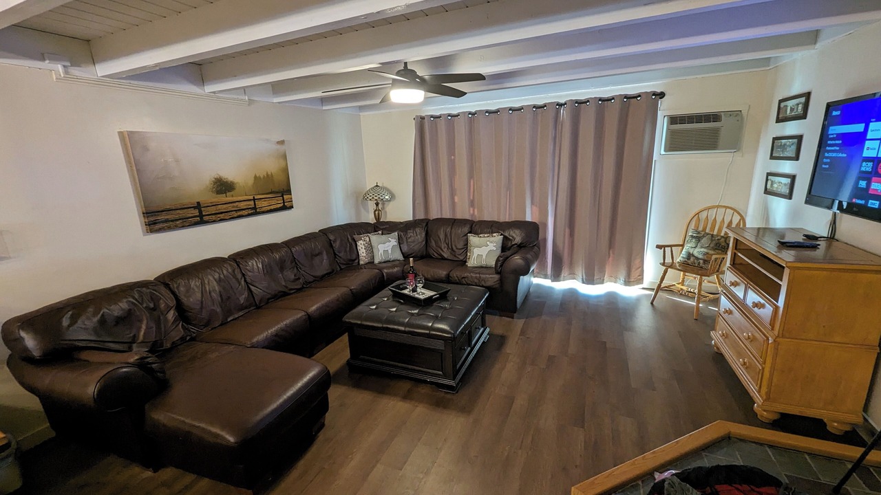 Photo of Livingroom in Jeffersonville