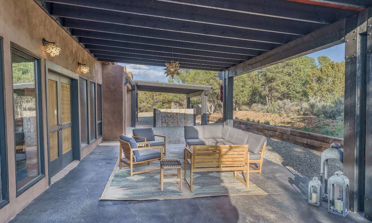 Photo of Patio Balcony in Ranchos De Taos
