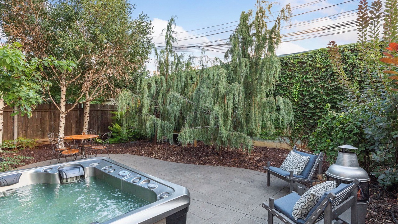 Photo of Outdoor in Whittier