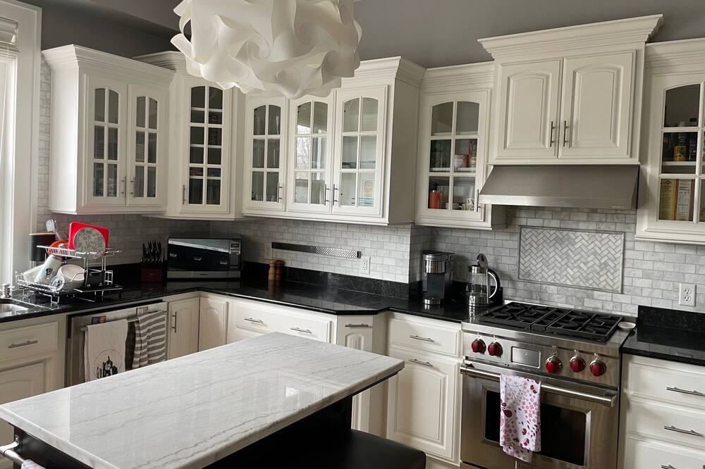 Photo of Kitchen in Summit - University