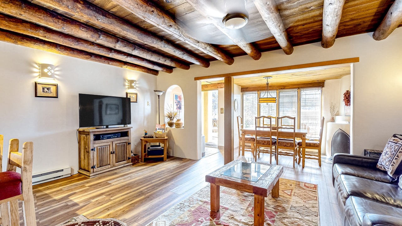 Photo of Livingroom in Arroyo Seco