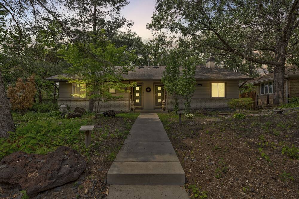 Photo of Outdoor in Cedar-Isles-Dean