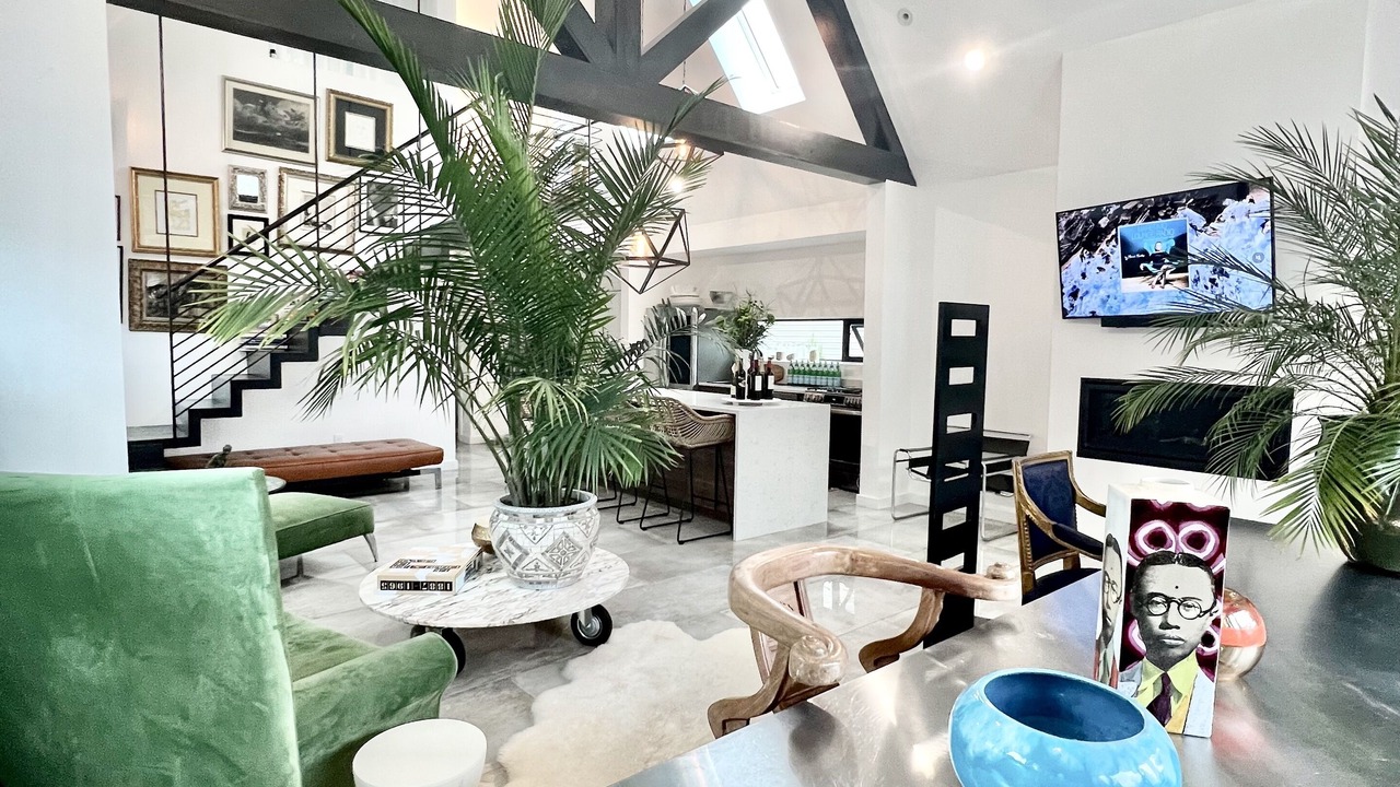 Photo of Livingroom in Keego Harbor
