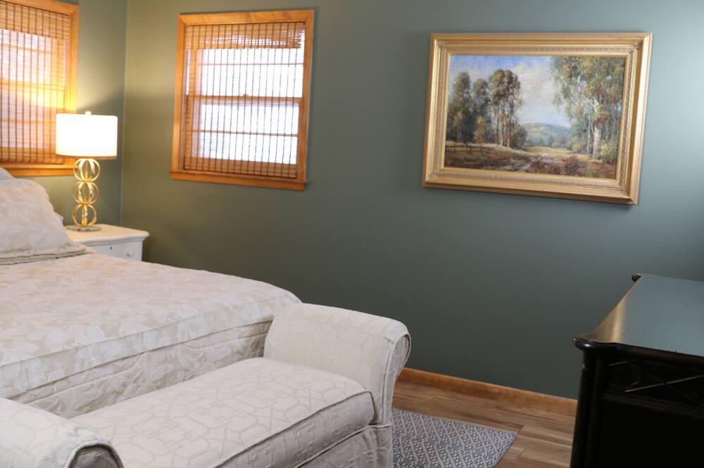 Photo of Bedroom in Lanesboro